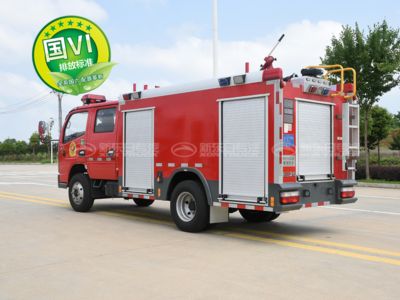 國(guó)六 2.5噸東風(fēng)水罐消防車